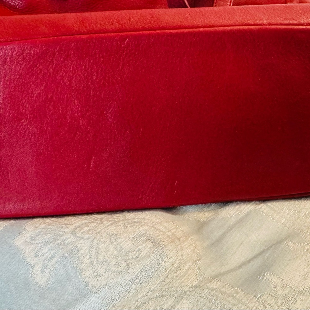 Express Red Leather Tote Bag - Picture 9 of 9